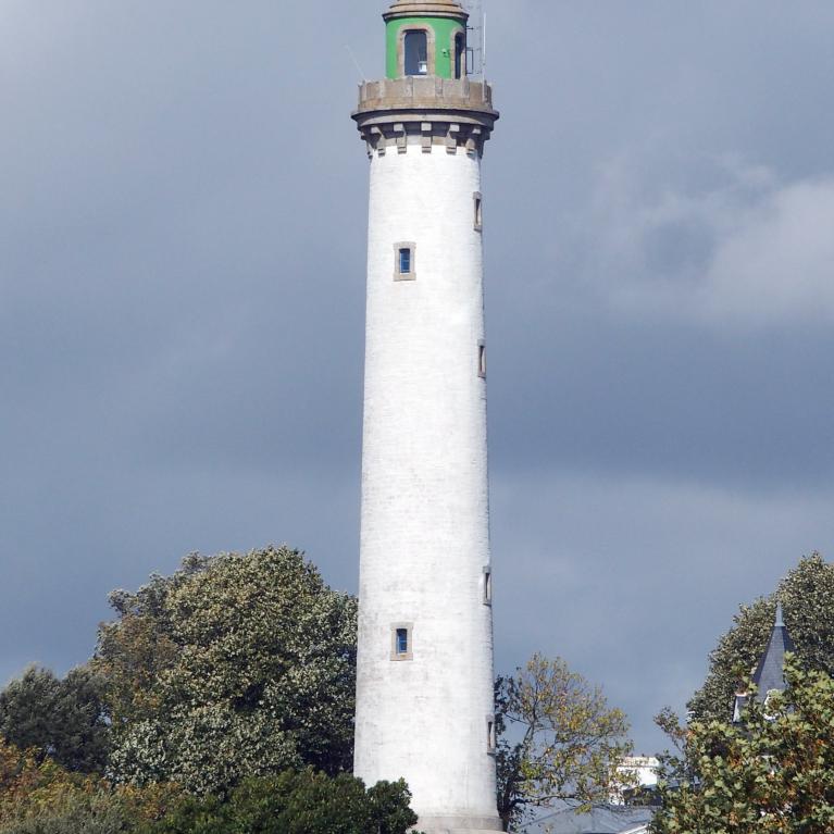 Grand phare ou feu de la Pyramide