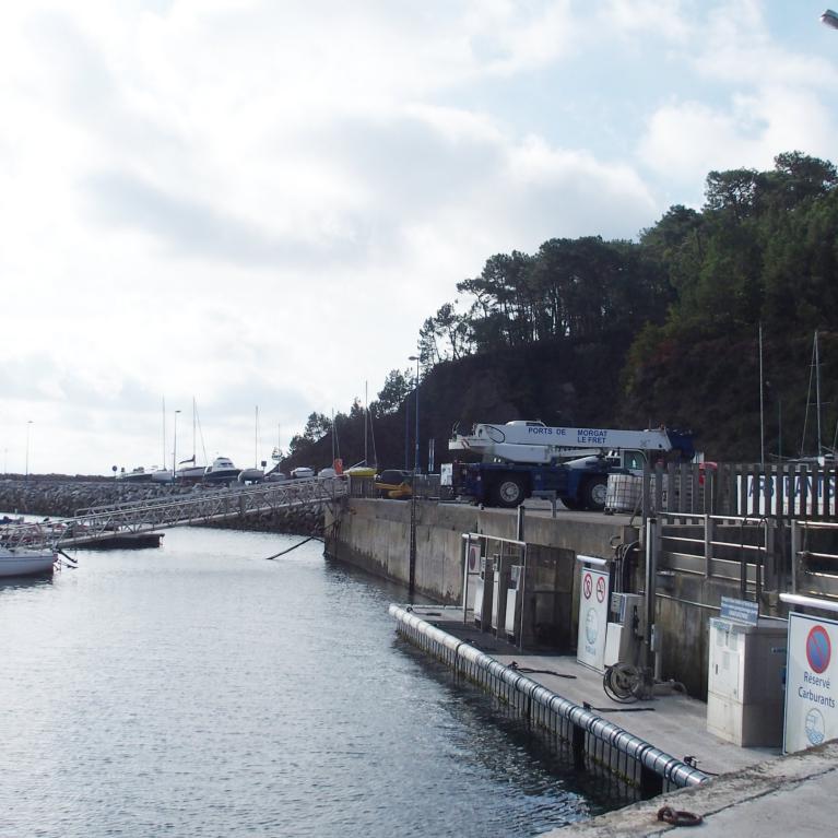 Port Morgat-Pompe carburant