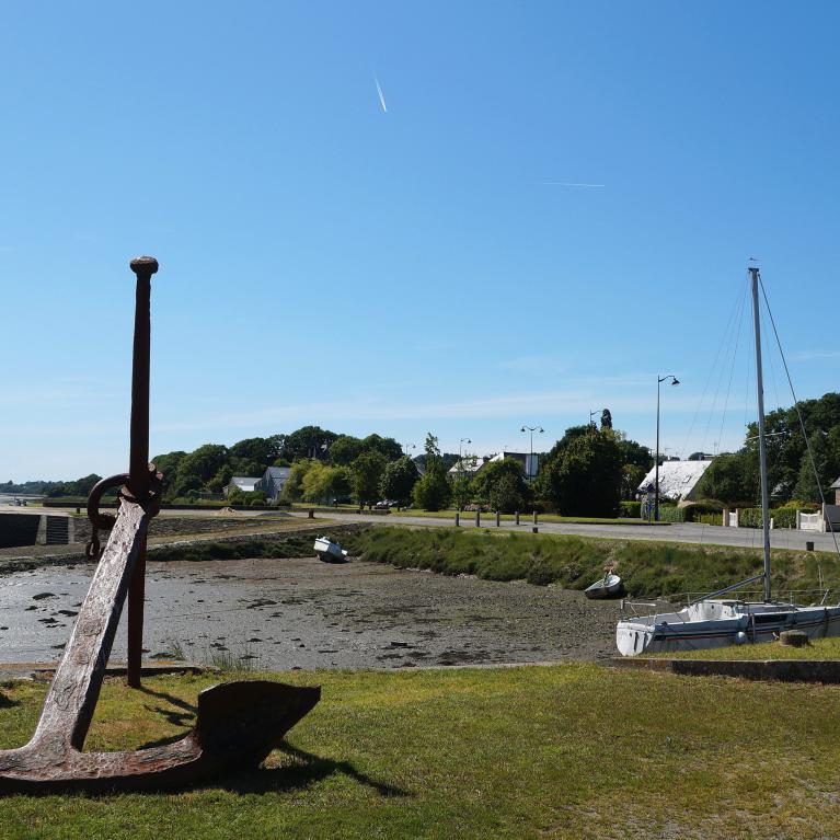 Quai et estuaire du Faou