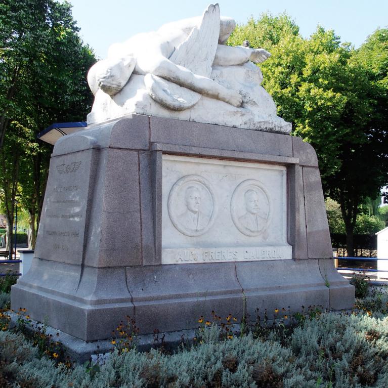 Monument aux frères Caudron