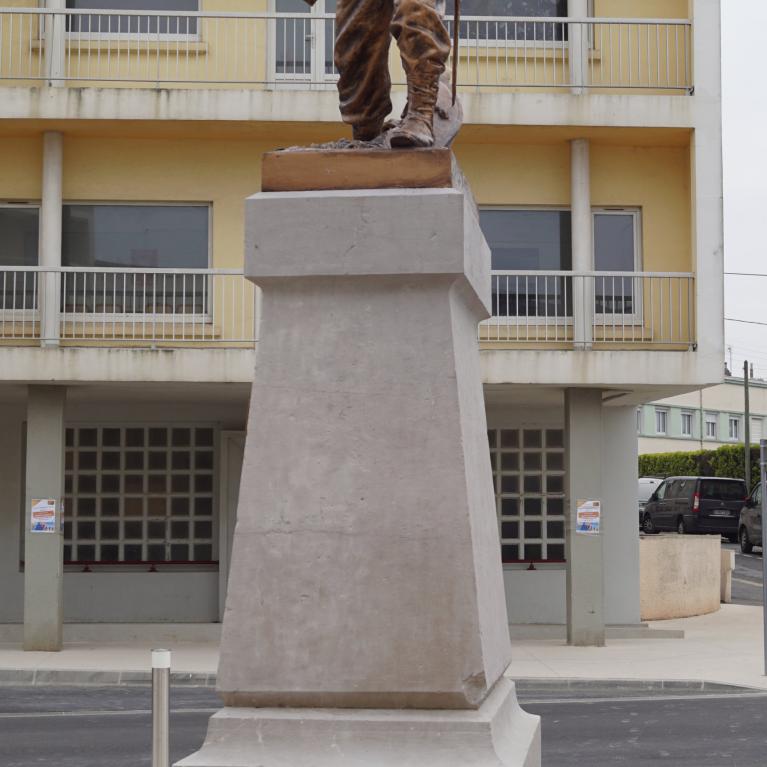 Statue du fusilier marin, guerre de 1870
