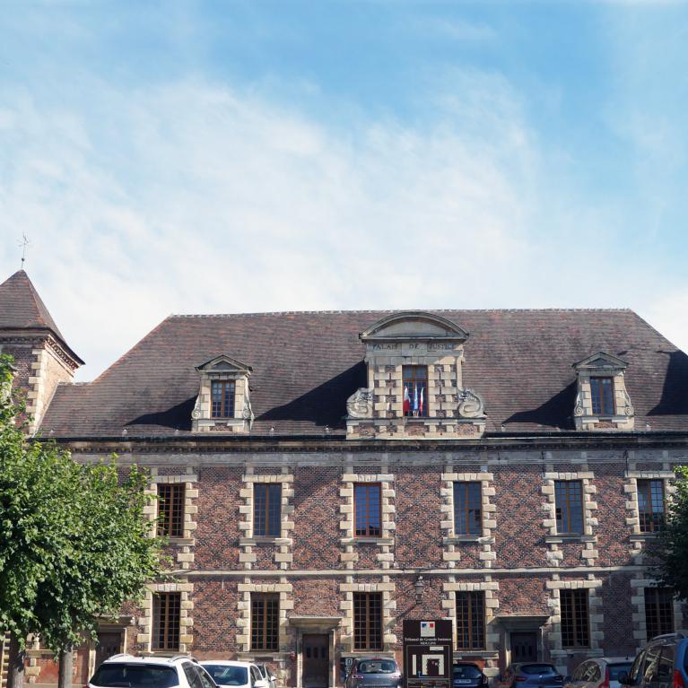 Ancien collège des Jésuites, palais de justice