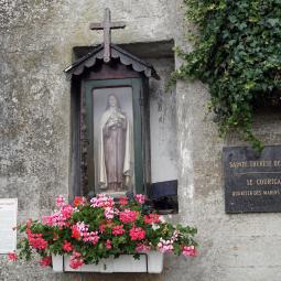 Statue Sainte Thérèse de Lisieux