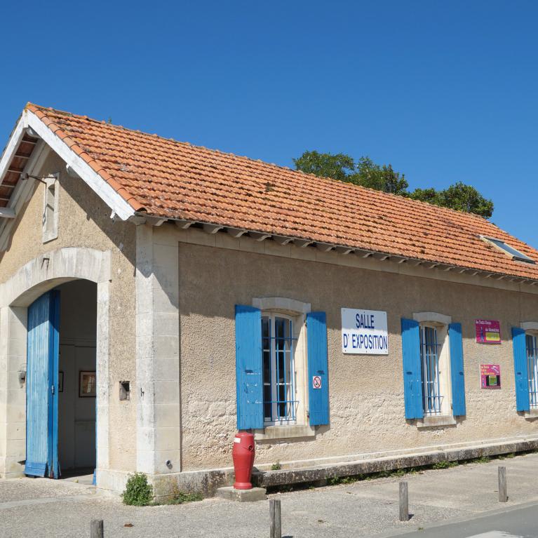 Salle d'exposition, abritait le canot de sauvetage