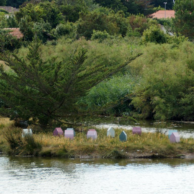 Sculpture cabanes de plage