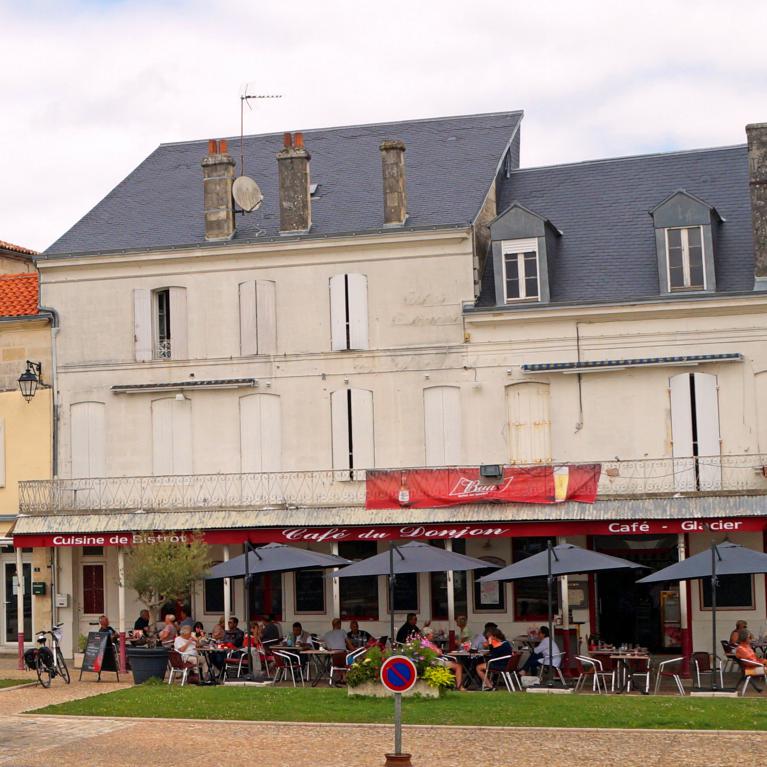 Café du Donjon