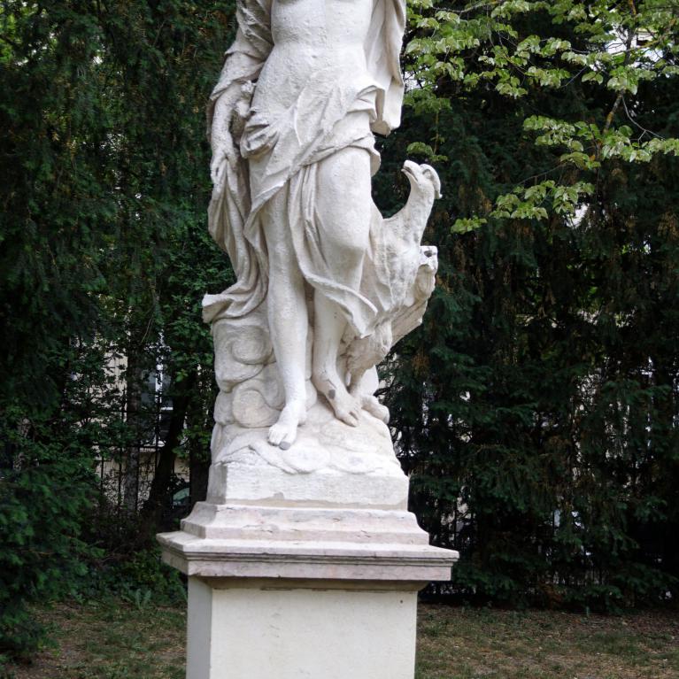 Statue au jardin Darcy
