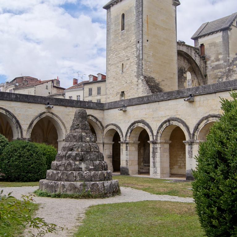 Cloître de la cathédrale de Périgueux