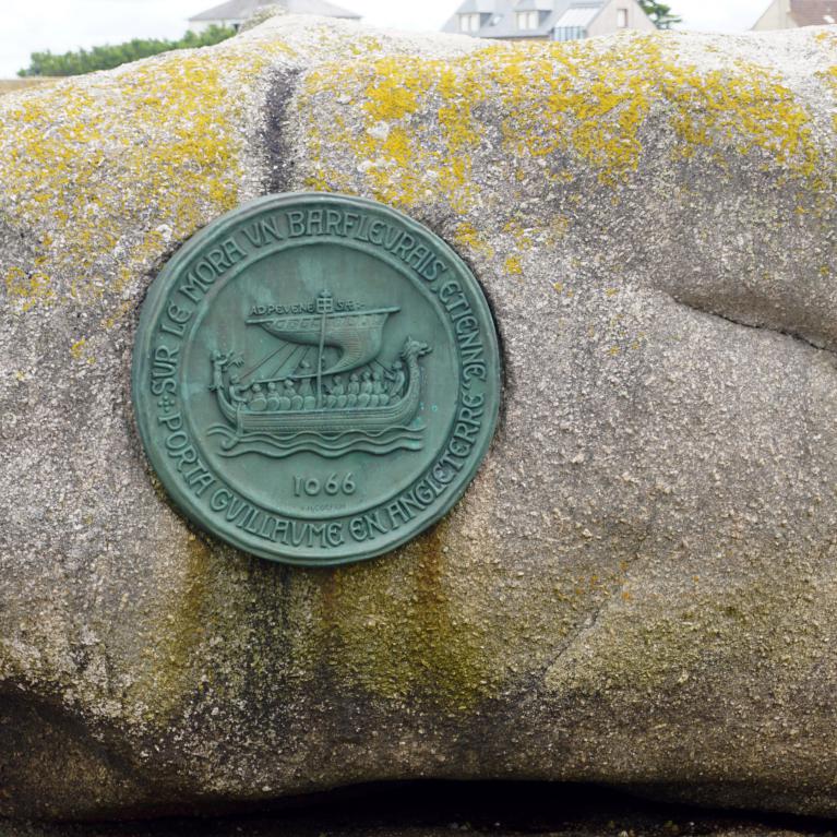 Médaillon en l'honneur d’Étienne