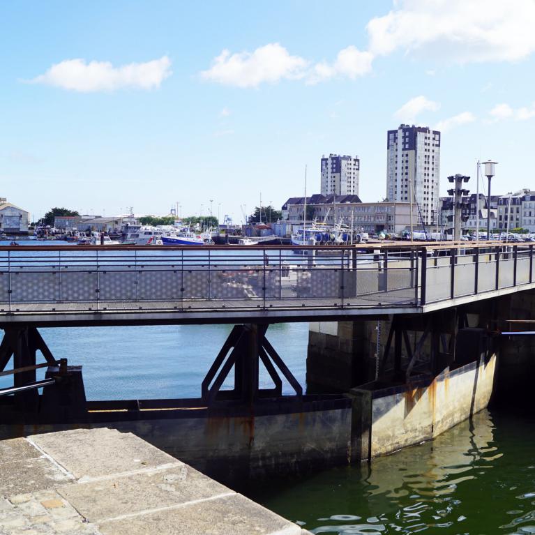 Écluse du Pont Tournant