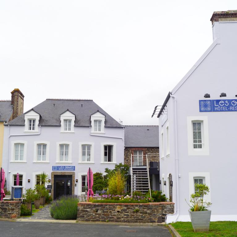 Hôtel-Restaurant les Ormes