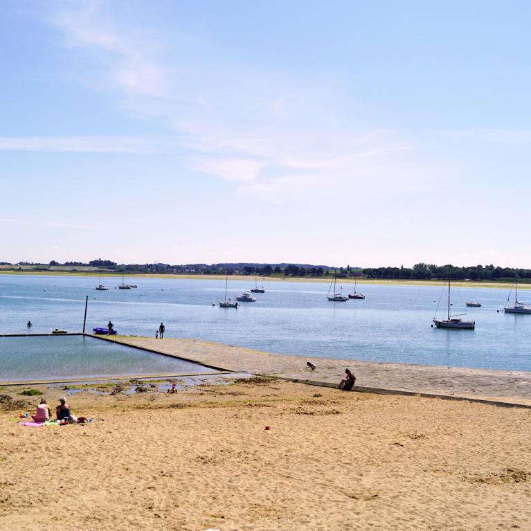 Plage & piscine d'eau de mer