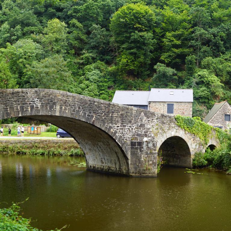 Pont sur la Rance, Léhon