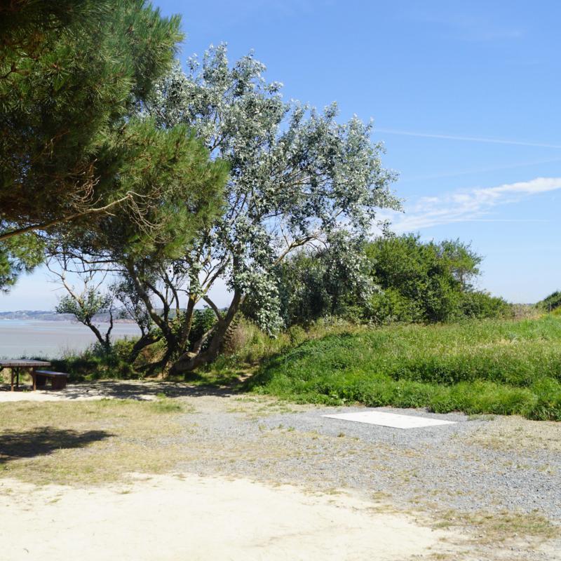 Plage de Lermot-aire pique-nique