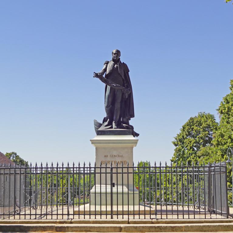 Statue Général Bertrand