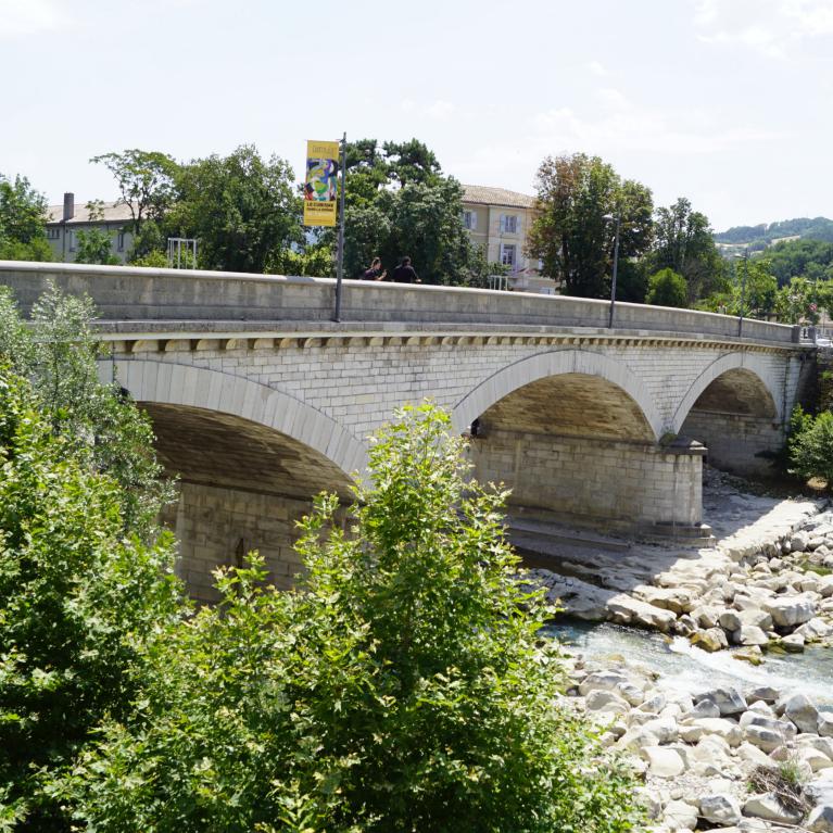 Pont Frédéric Mistral