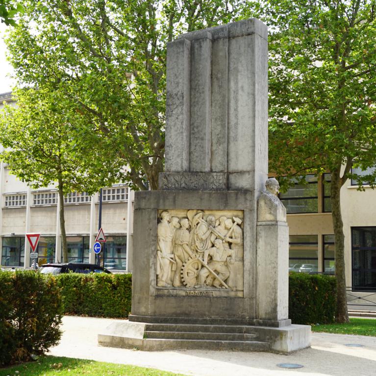 Monument à Jules Nadi