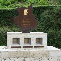 9 - Hommage aux corps de sécurité et de secours (butte des Charbonniers)