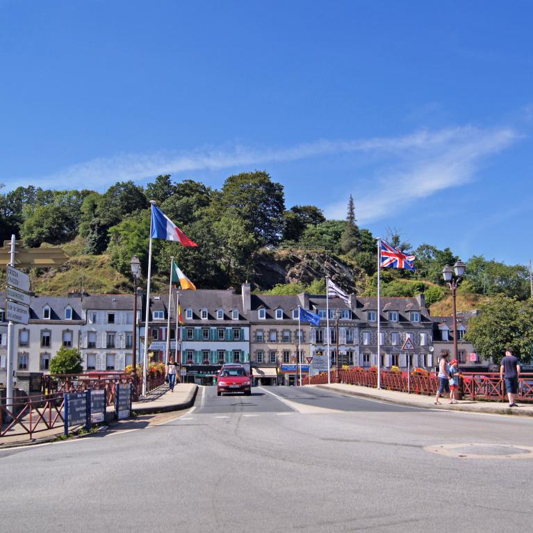 Pont routier sur l'Aulne