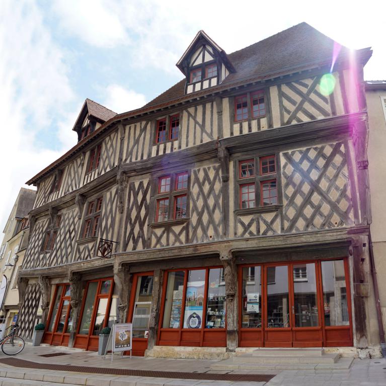 Maison dite Maison du Saumon Office de Tourisme