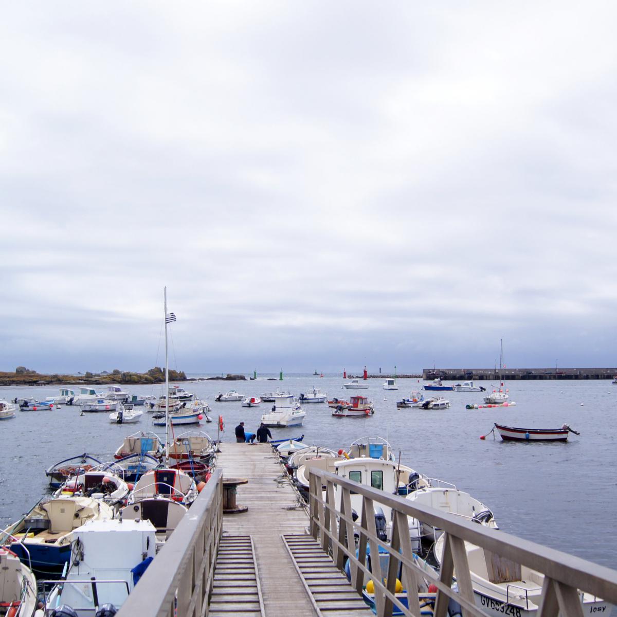 Ponton, Port Saint-Guénolé
