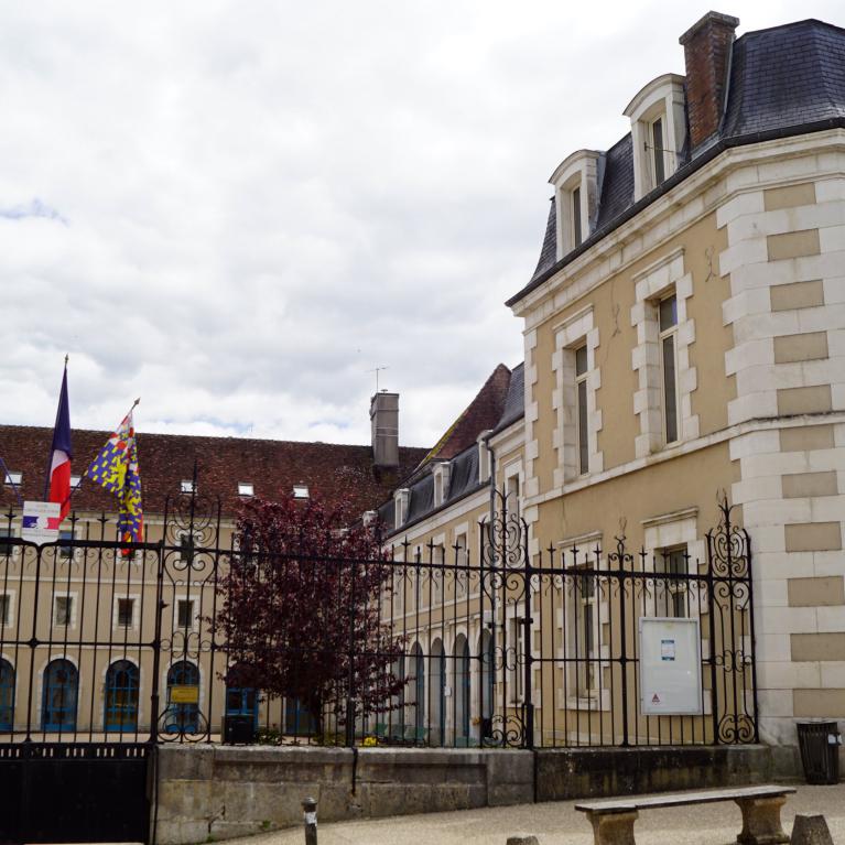 Lycée Chevalier d'Éon