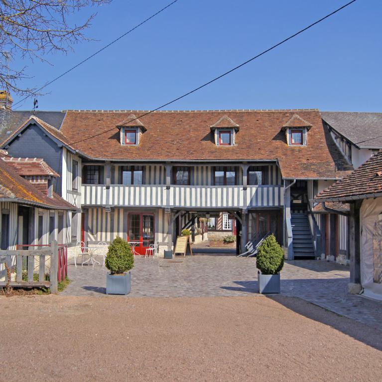 Aux Trois Damoiselles