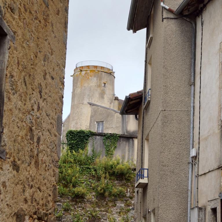 Tour du consul Genebrias