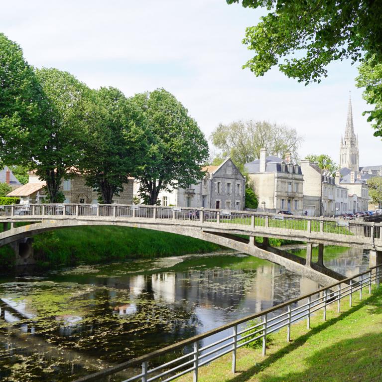 Passerelle des Cordeliers sur la Vendée