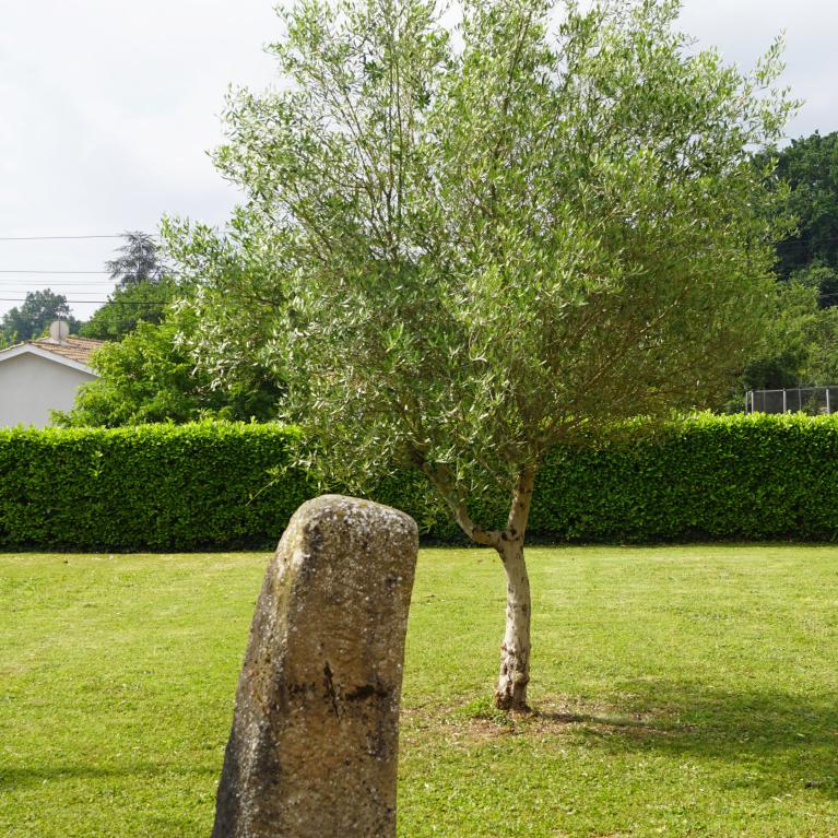 Borne de limite de juridiction de la seigneurie de Caumont