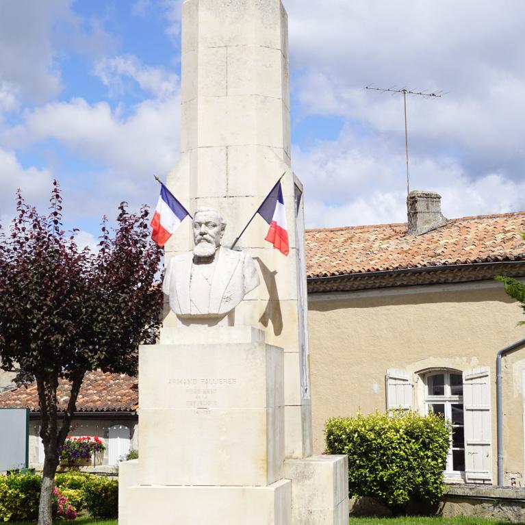 Monument A. Fallières