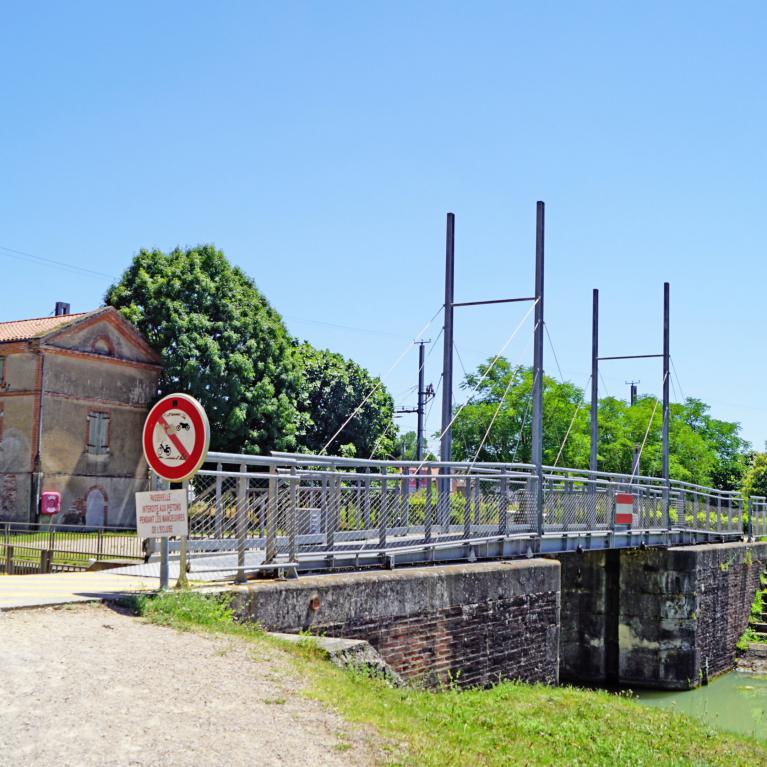 Passerelle de Montauban
