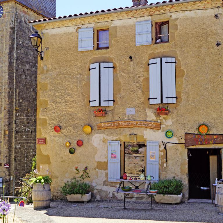 Poterie et bijouterie artisanale