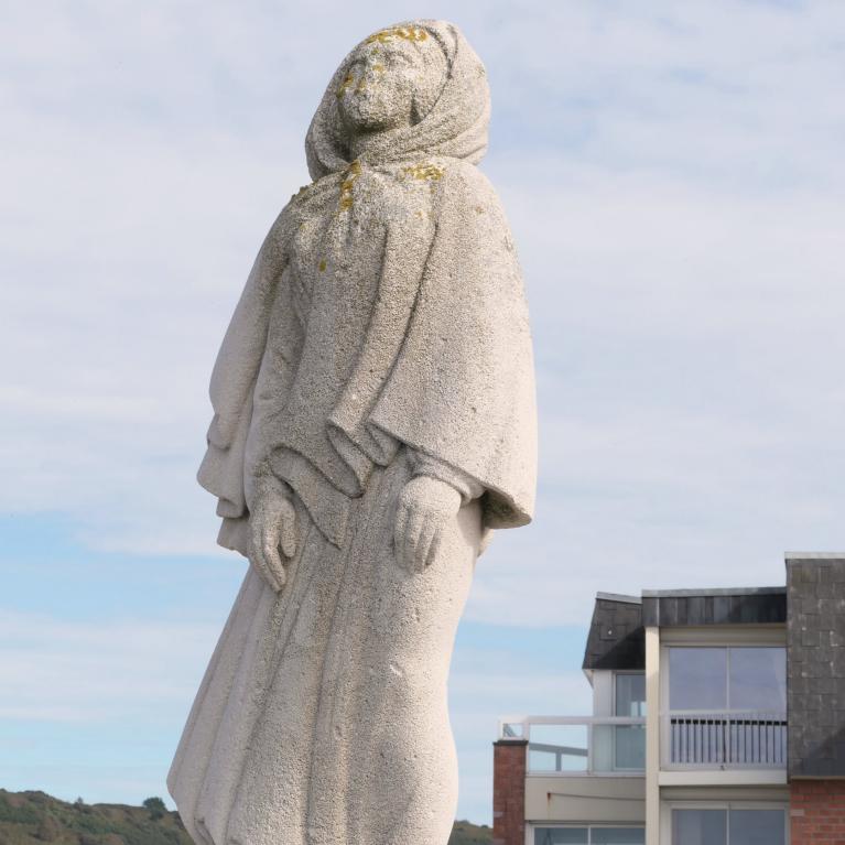 Statue 